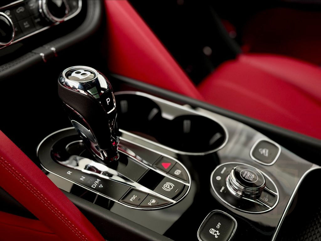 Bentley Bentayga 4.0 V8 EWB 4WD Autom.