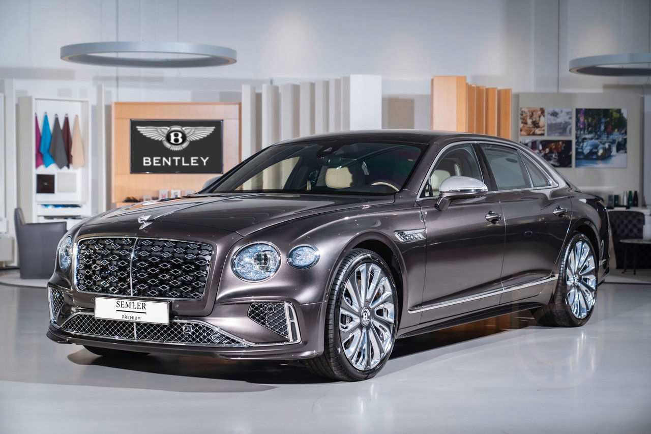 Bentley Flying Spur Mulliner Ultra Performance Hybrid