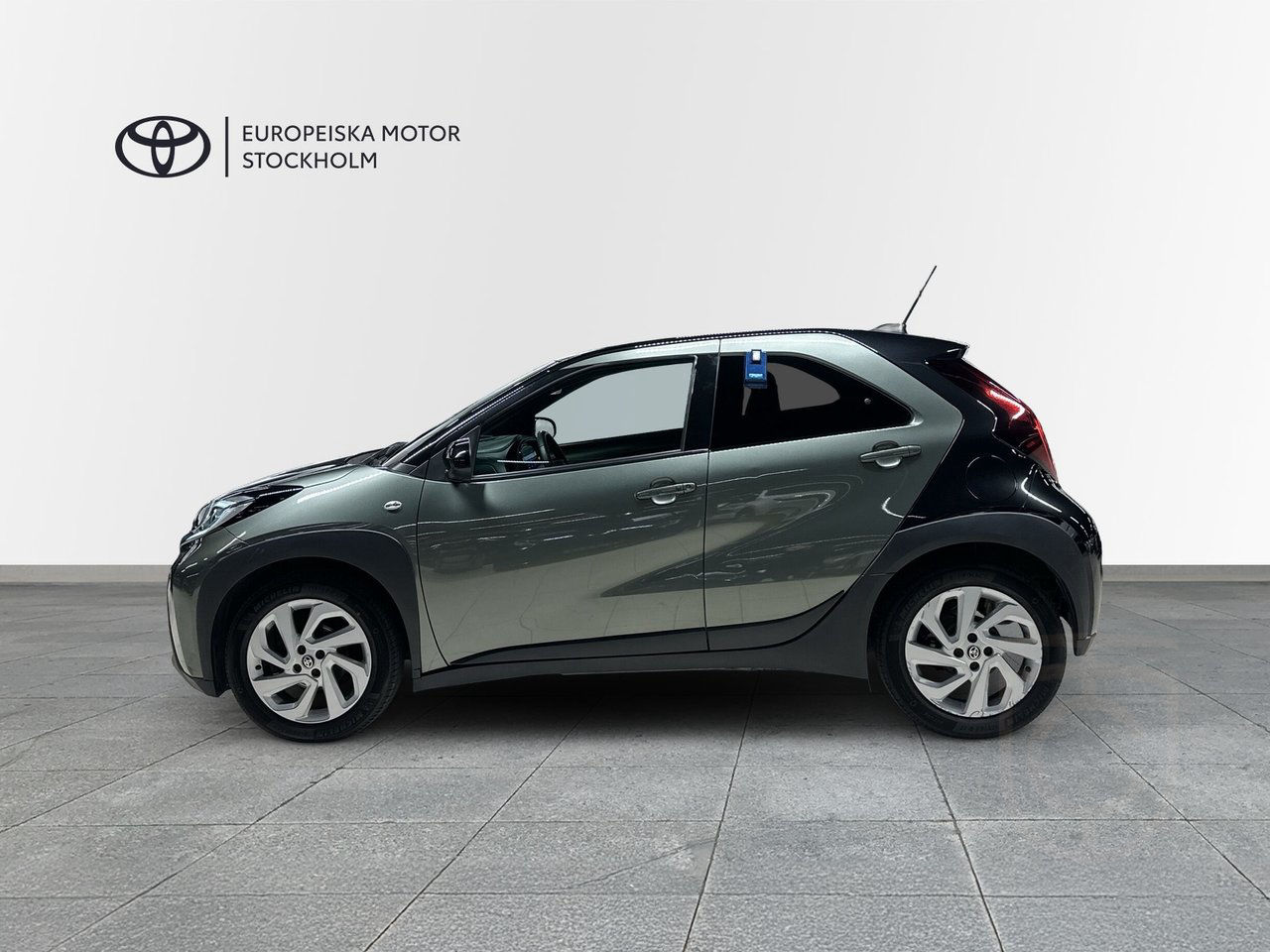 Toyota Aygo X  CVT-Automat Pulse Bi Tone