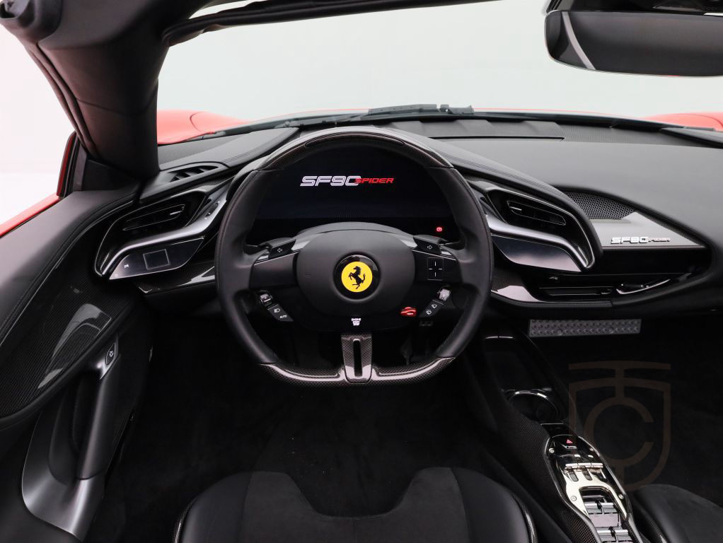 Ferrari SF90 Spider - FERRARI HAMBURG