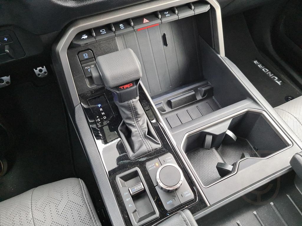 Toyota Tundra SR5 4x4 3.5 Bi-Turbo 389PS 10-G Aut. +TRD