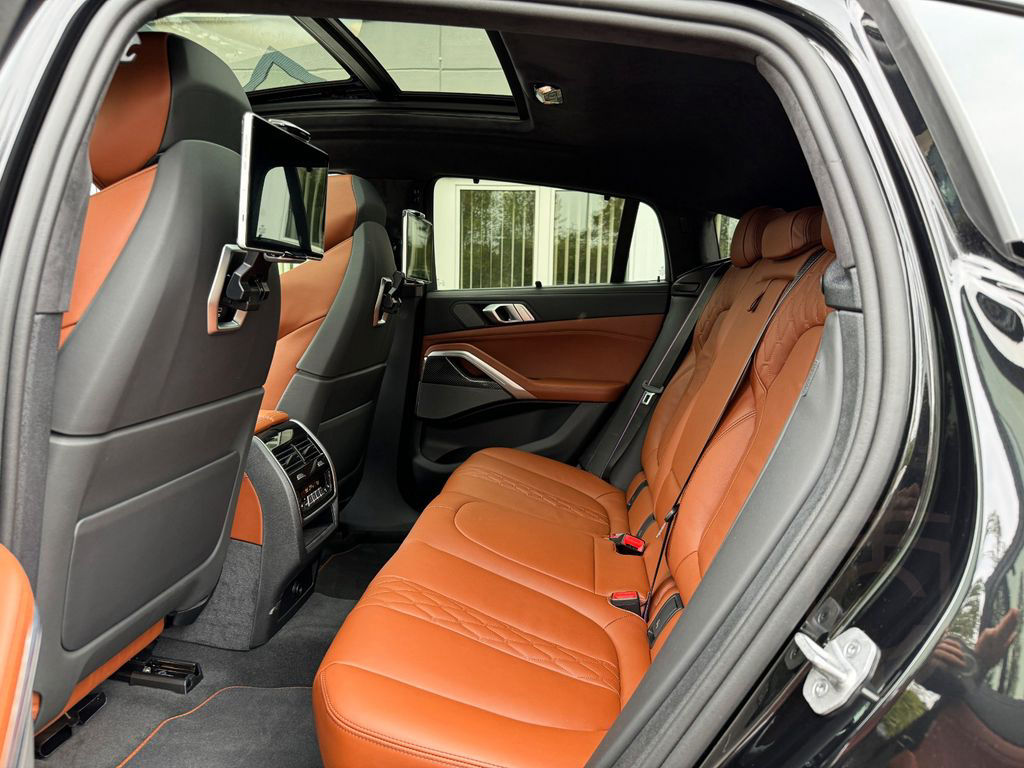 BMW X6 M60i xDrive /M Sitze/Integral/Pan/NP 150.000€